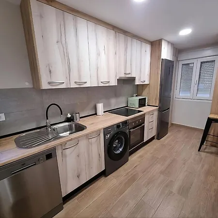 Pinarhome Vivienda Reformada En Apartment